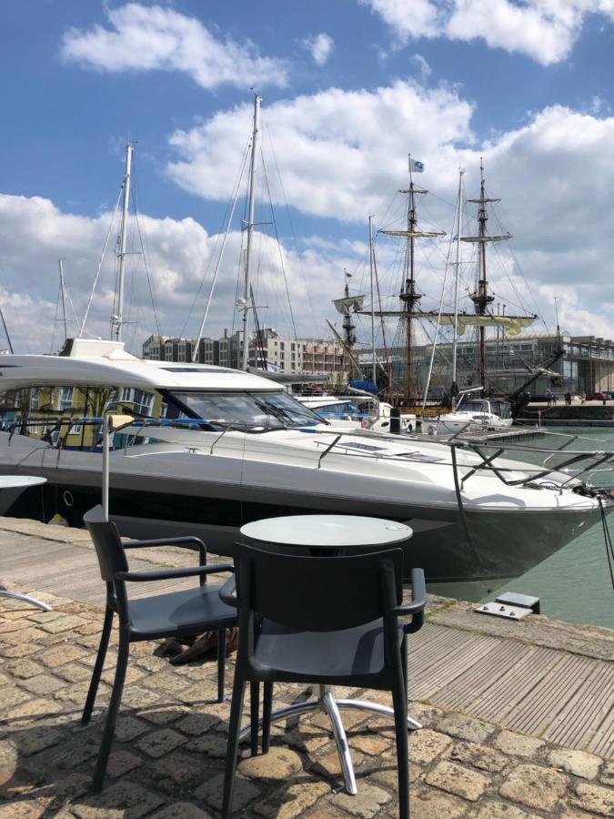 Les Pois Sont Verts La Rochelle  Zewnętrze zdjęcie